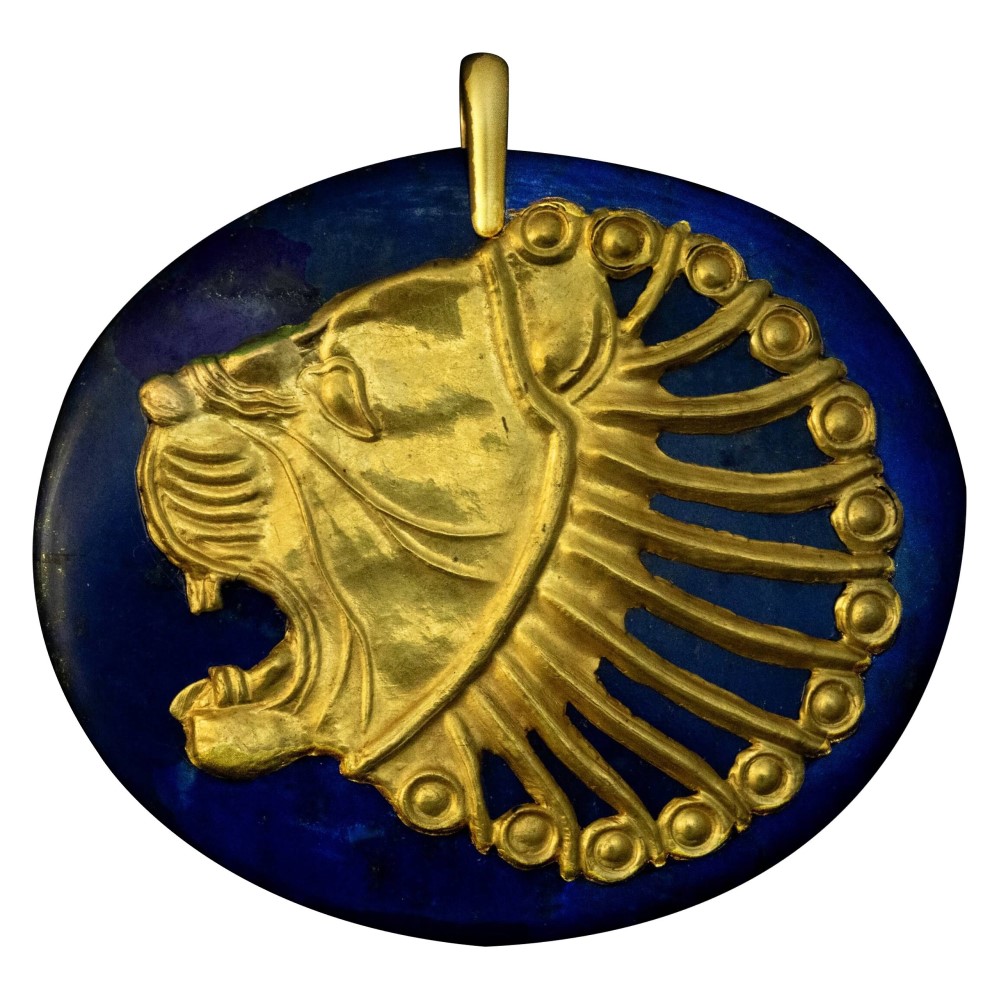 Gold Lion Pendant – Majestic, Luxurious & Full of Pride