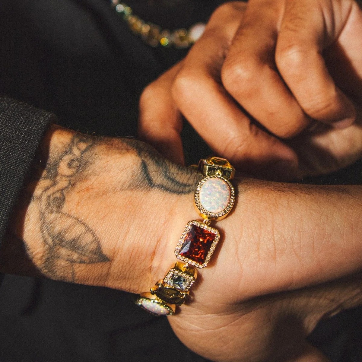 gold bracelets men