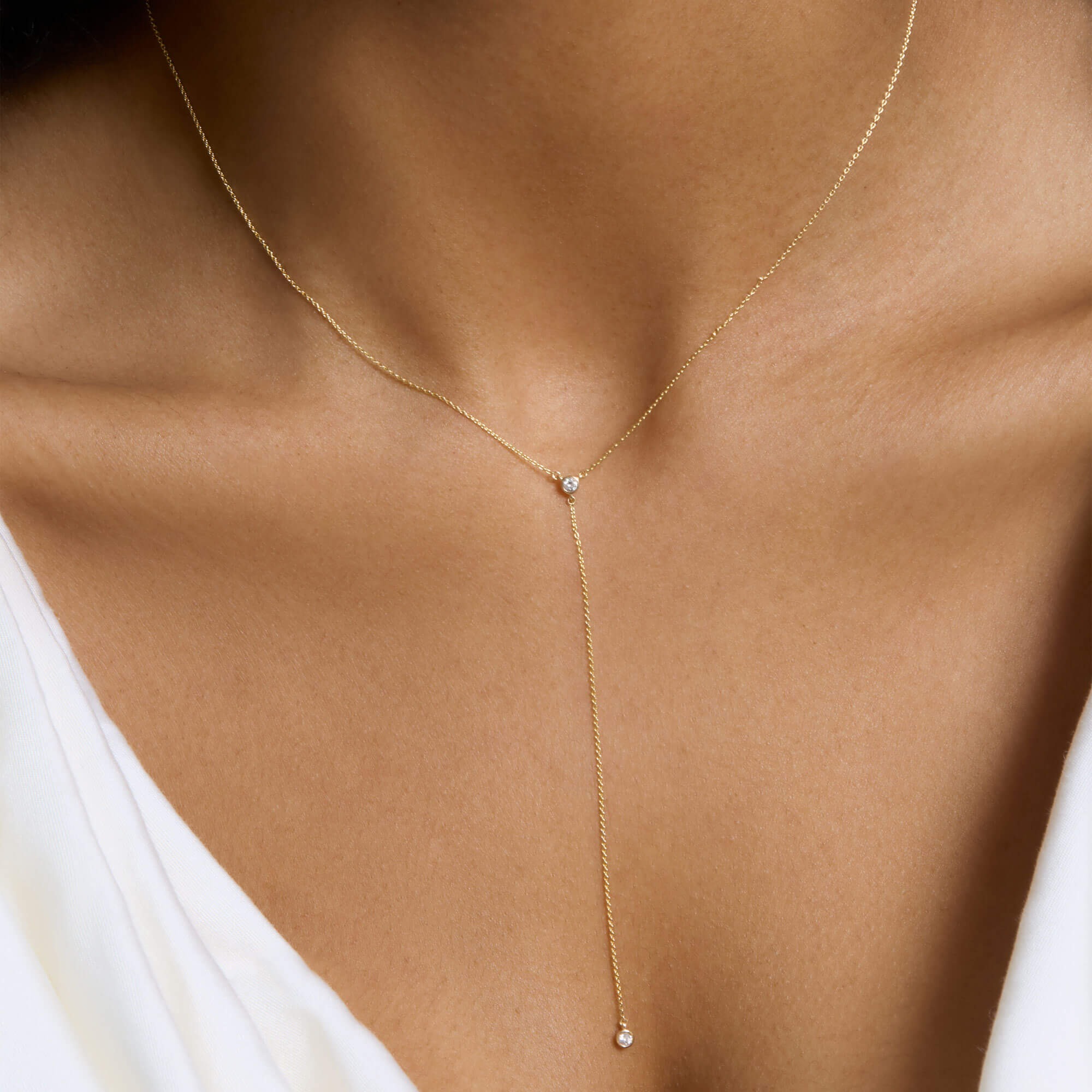 gold chain with pendant