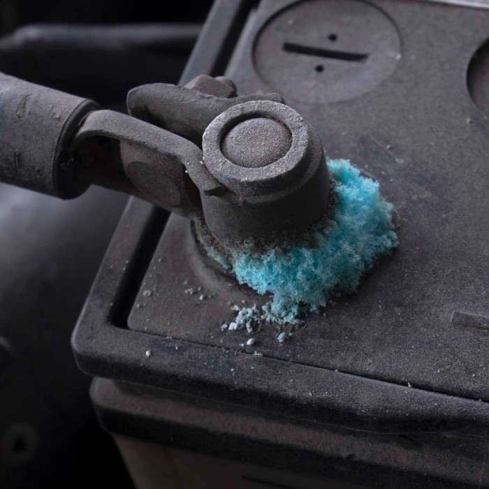 how to clean a corroded battery terminal