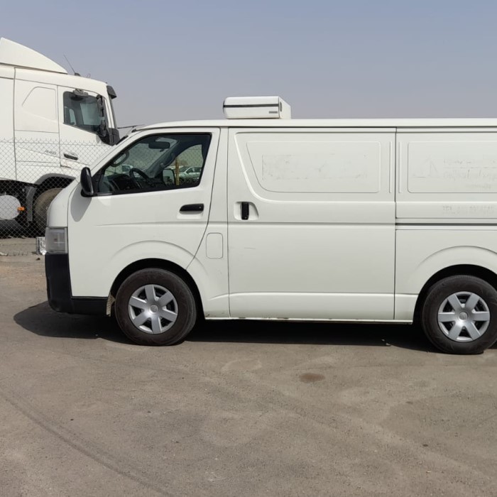 toyota cargo van
