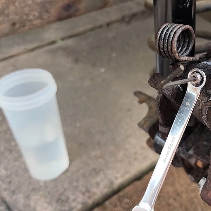 brake bleeder valve