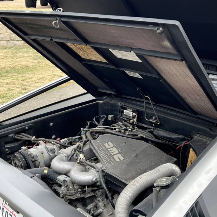 delorean engine