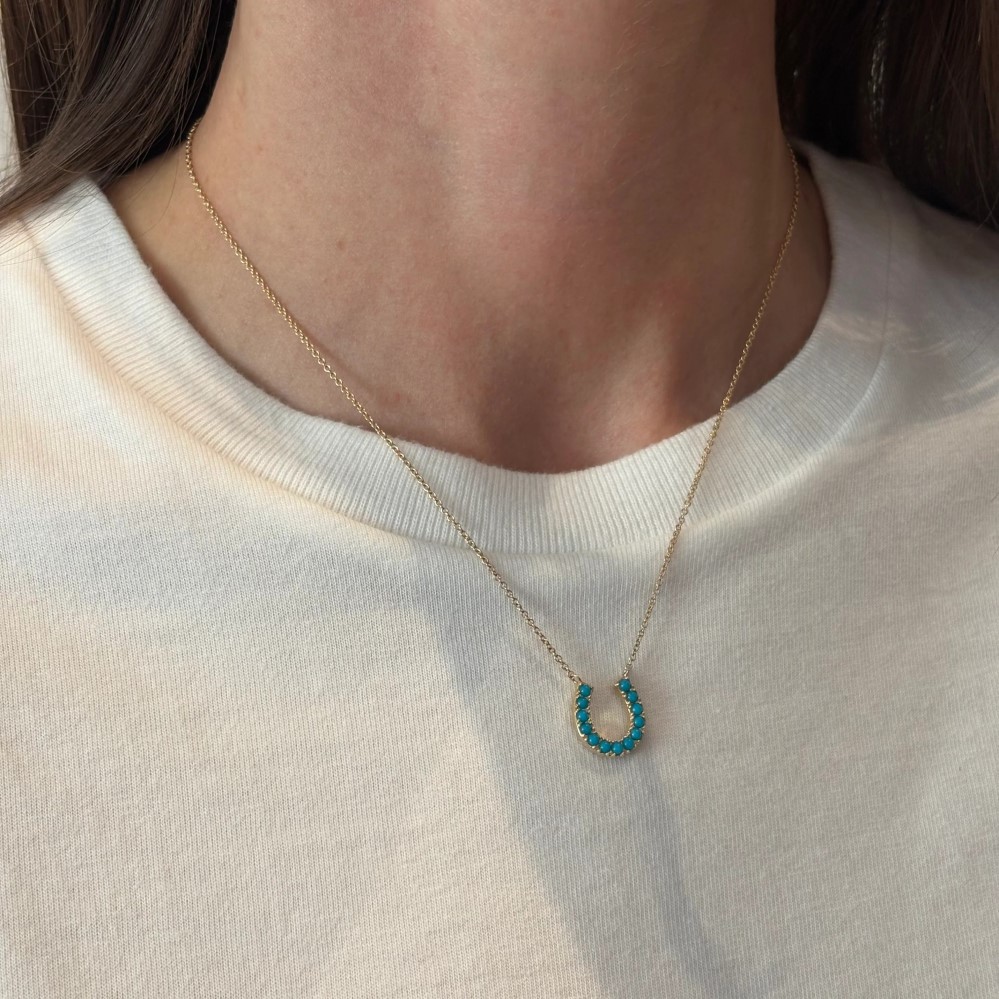 horseshoe pendant gold
