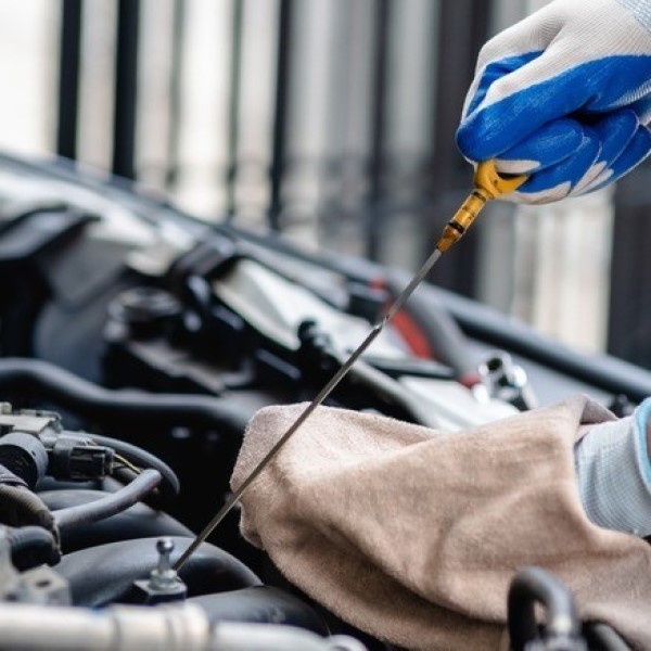 engine oil dipstick